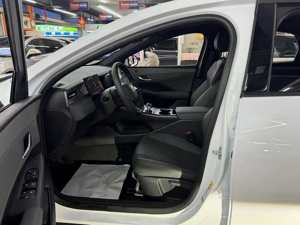 BYD Qin PLUS — миниатюра 7