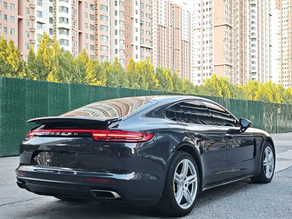 Porsche Panamera — миниатюра 9