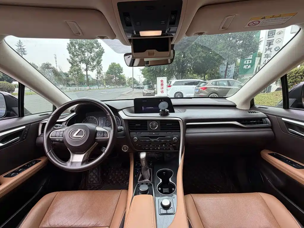 Lexus RX — миниатюра 13