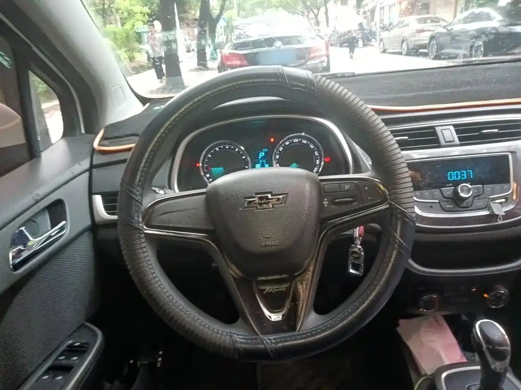 Chevrolet Lova RV — миниатюра 3