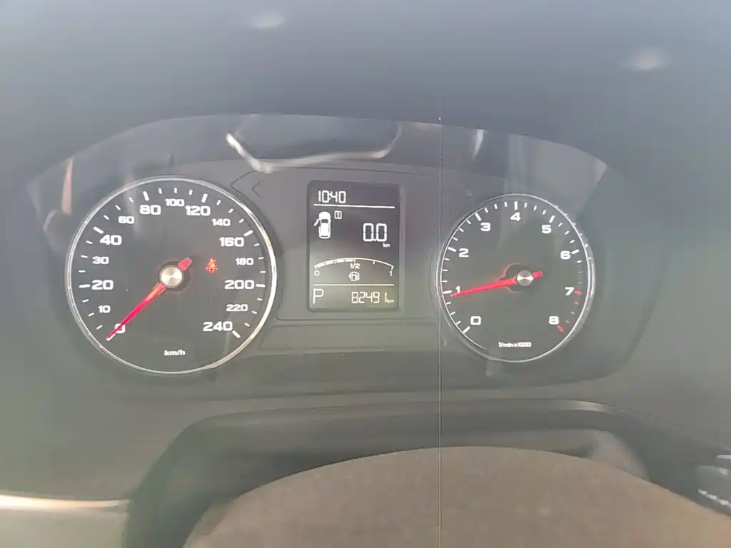 Roewe RX5 — миниатюра 12