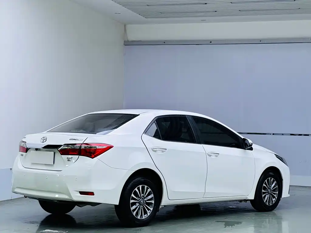 Toyota Corolla — миниатюра 6