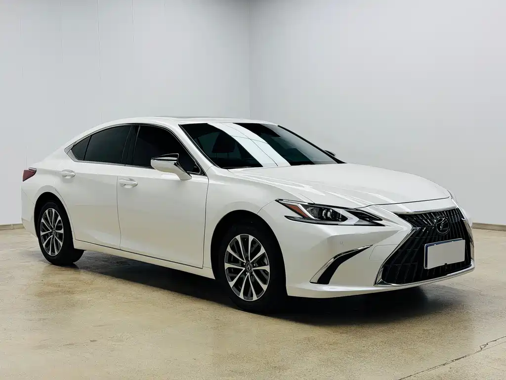 Lexus ES — миниатюра 3