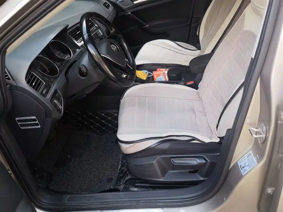 Volkswagen Golf — миниатюра 9