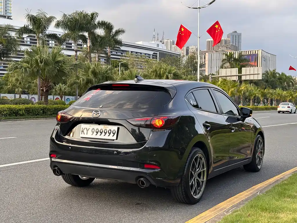 Mazda 3 Axela — миниатюра 7
