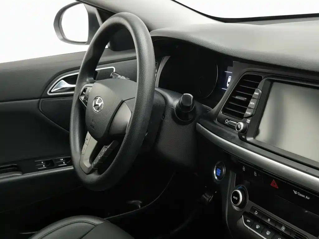 Hyundai Mistra — миниатюра 22