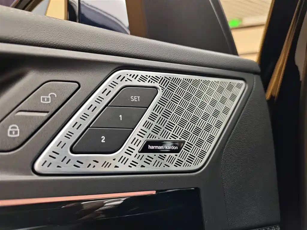 BMW X1 — миниатюра 12
