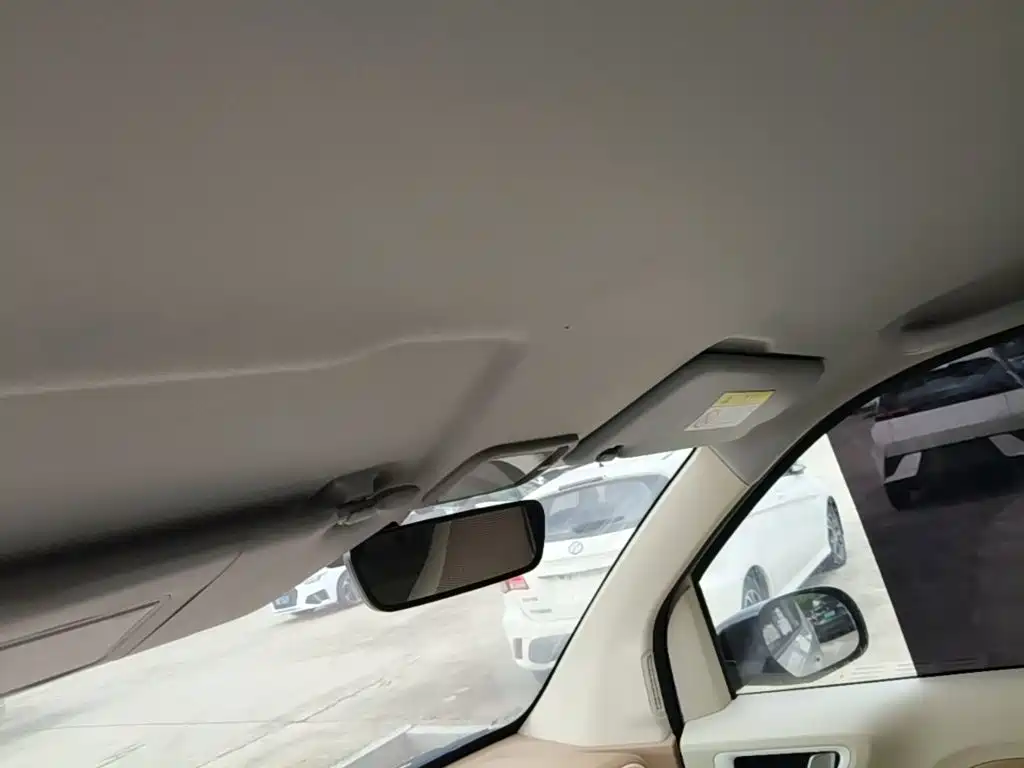 Wuling MINIEV — миниатюра 18
