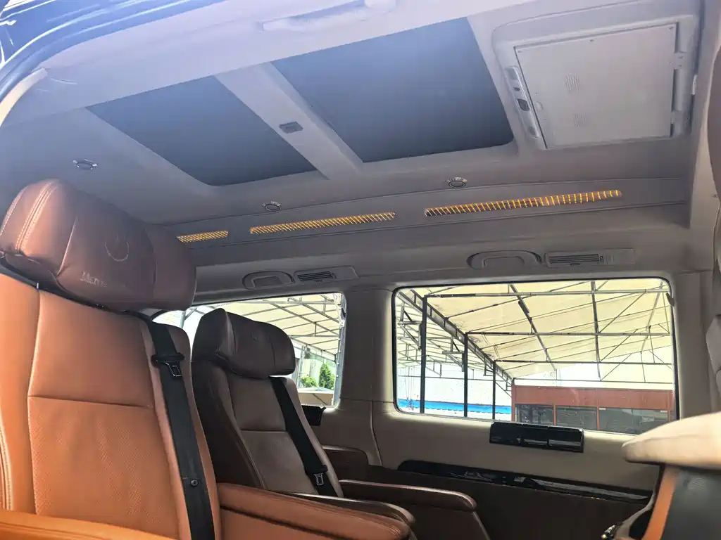 Mercedes-Benz Vito — миниатюра 15