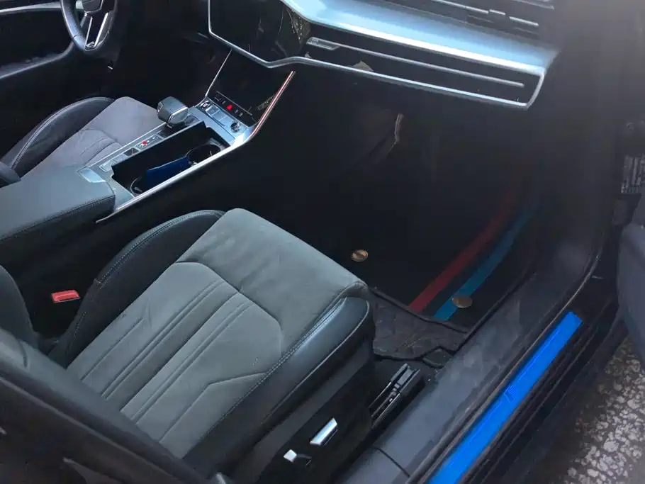 Audi A6L — миниатюра 8