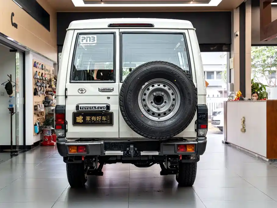 Toyota Prado (Import) — миниатюра 5
