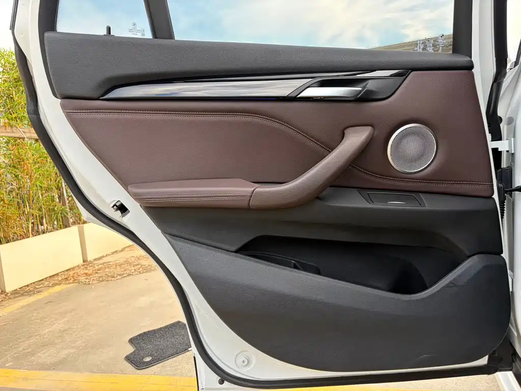 BMW X1 — миниатюра 18