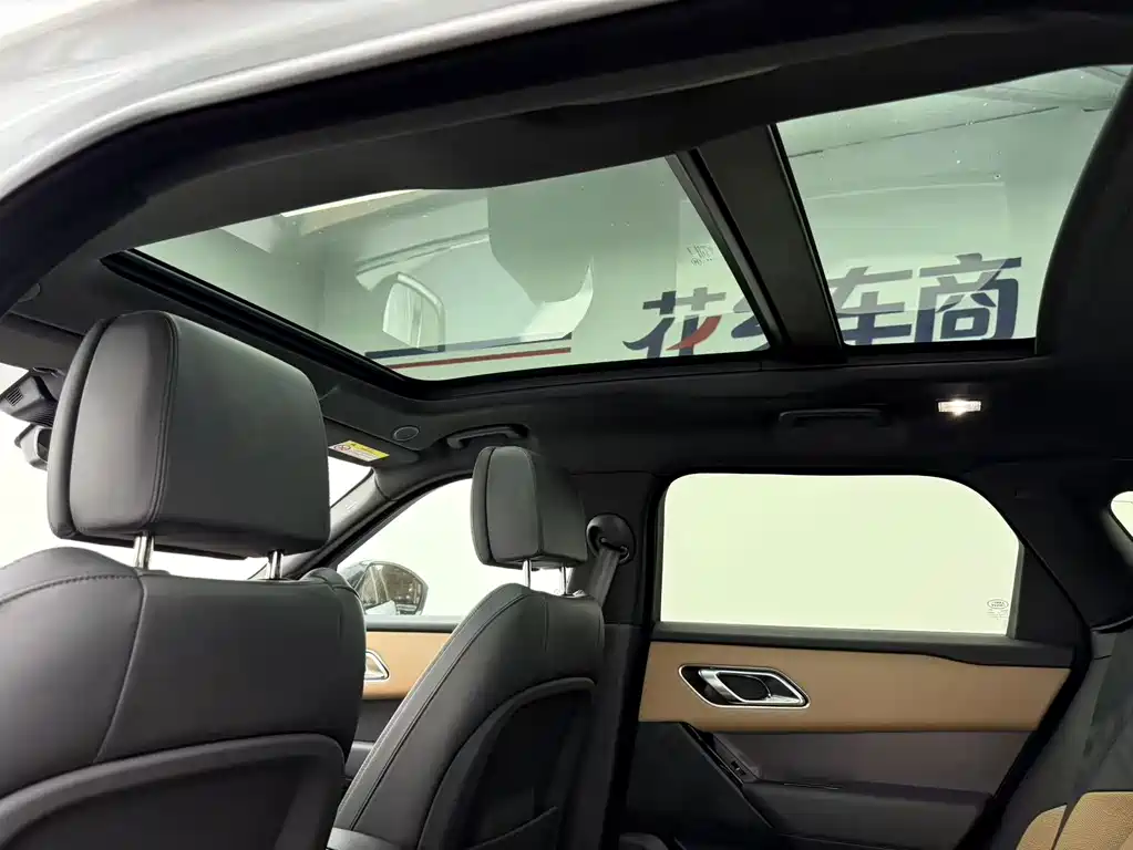 Land Rover Velar — миниатюра 12