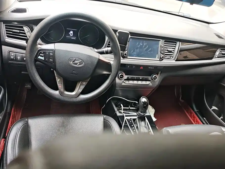 Hyundai Mistra — миниатюра 12