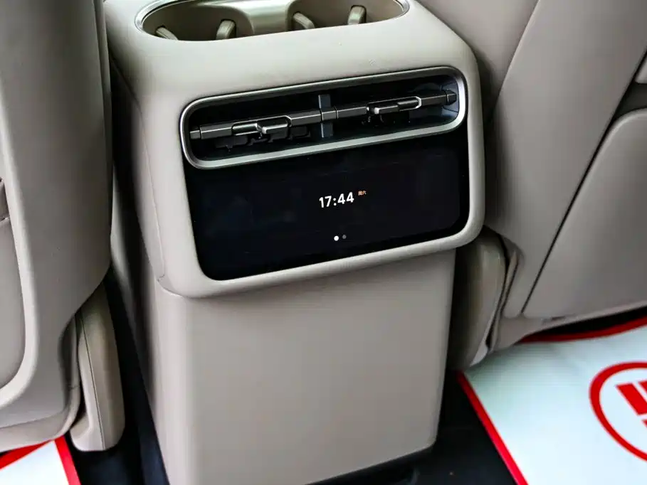 Li Auto Li L9 — миниатюра 42