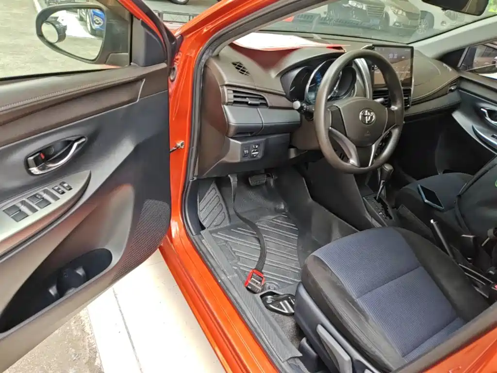 Toyota Yaris L — миниатюра 16