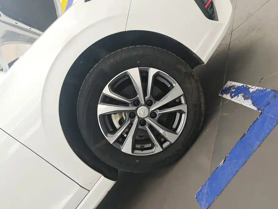 Changan Eado — миниатюра 6