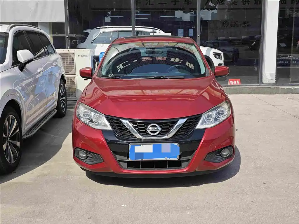 Nissan Tiida — миниатюра 2