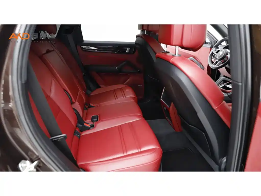Porsche Cayenne — миниатюра 8