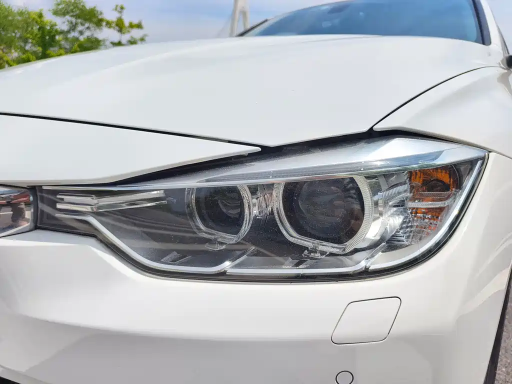 BMW 3 Series — миниатюра 22