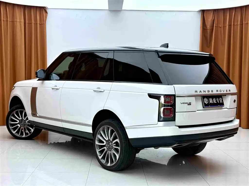 Land Rover Range Rover — миниатюра 6