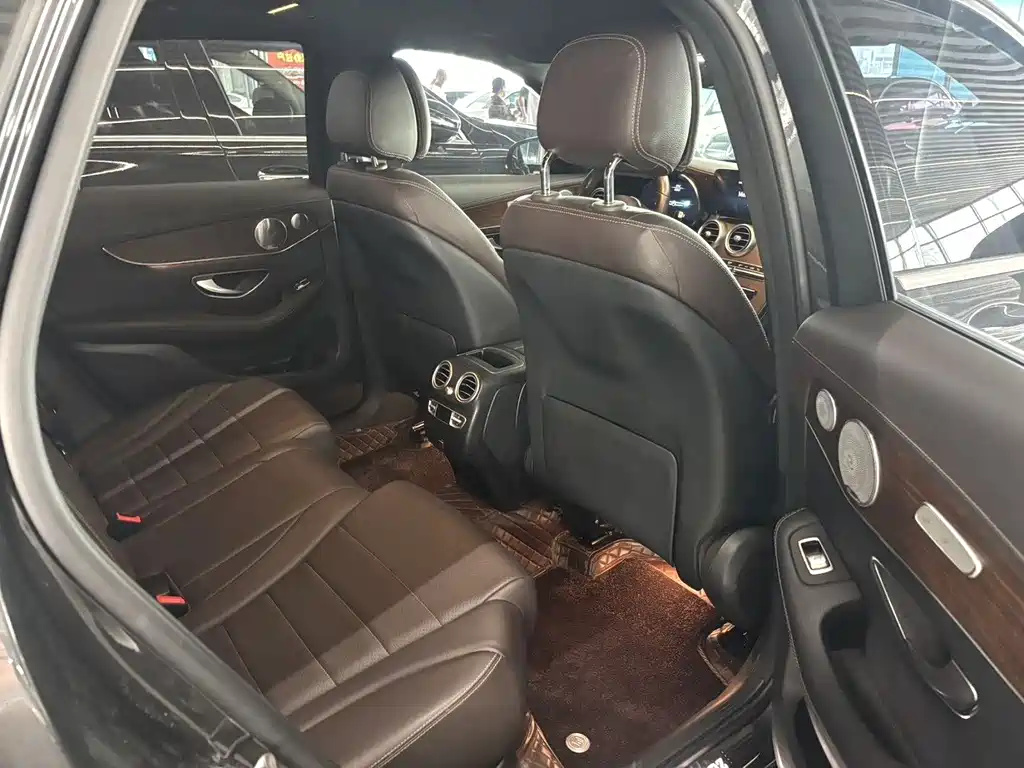 Mercedes-Benz GLC — миниатюра 7