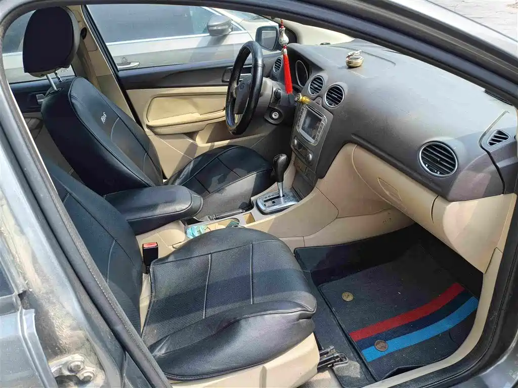 Ford Focus — миниатюра 5