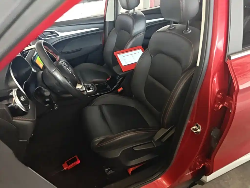 MG ZS — миниатюра 15