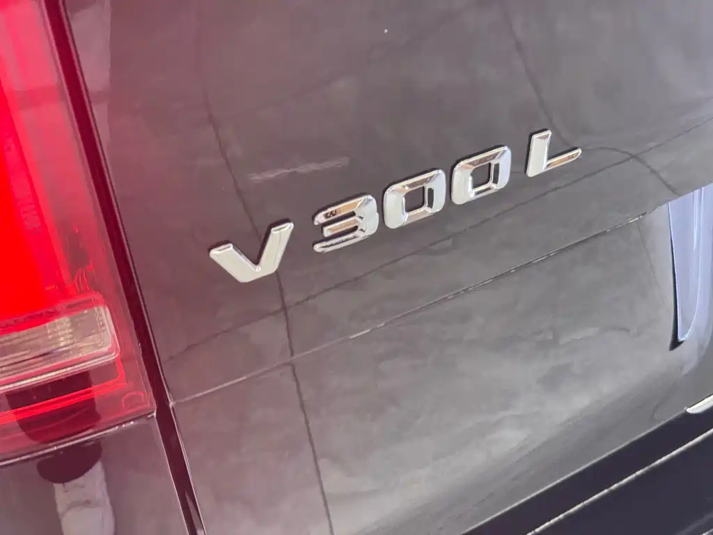 Mercedes-Benz V-Class — миниатюра 14