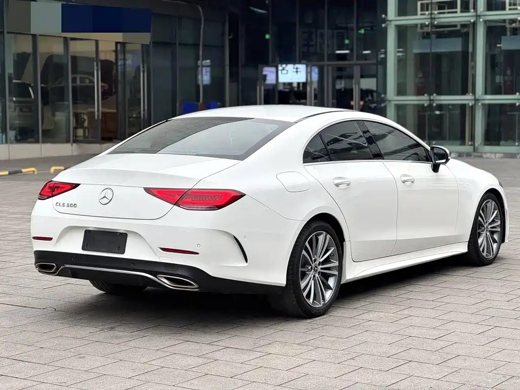 MERCEDES-BENZ CLS