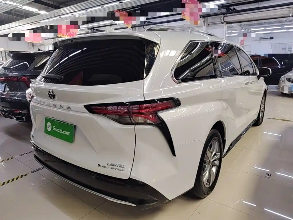 Toyota Sienna — миниатюра 7