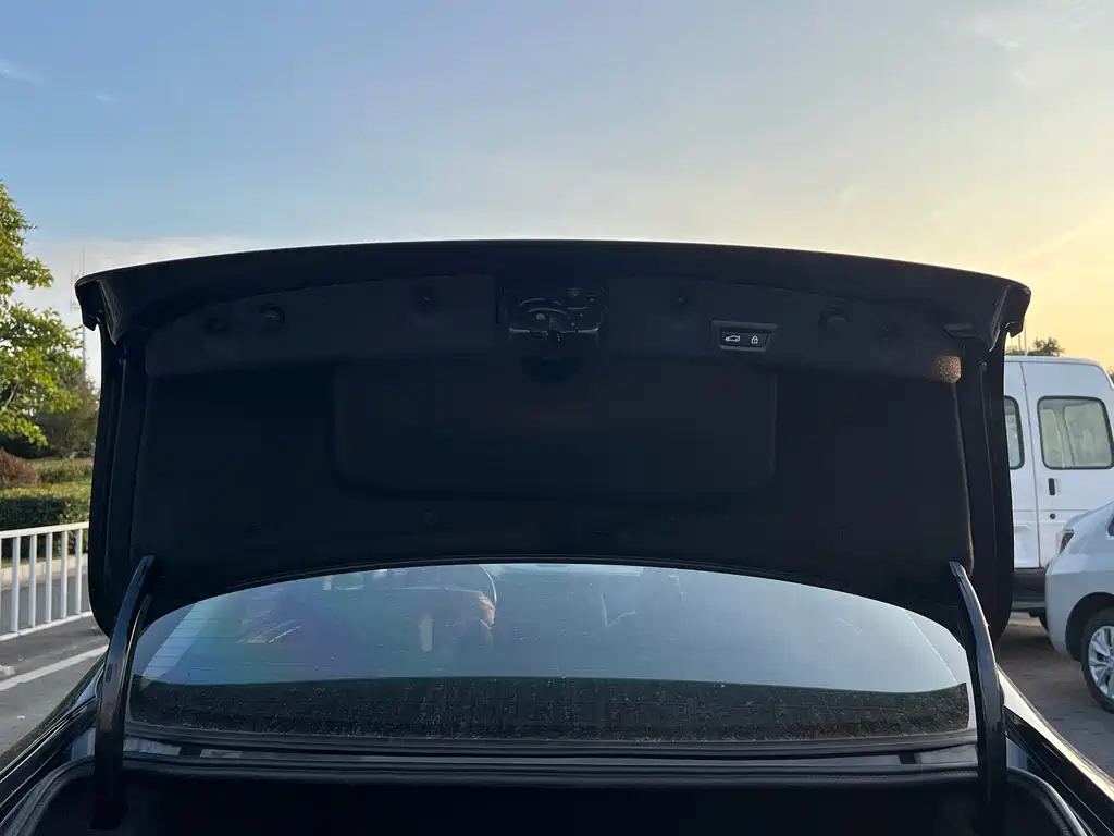 BMW 5 Series — миниатюра 16