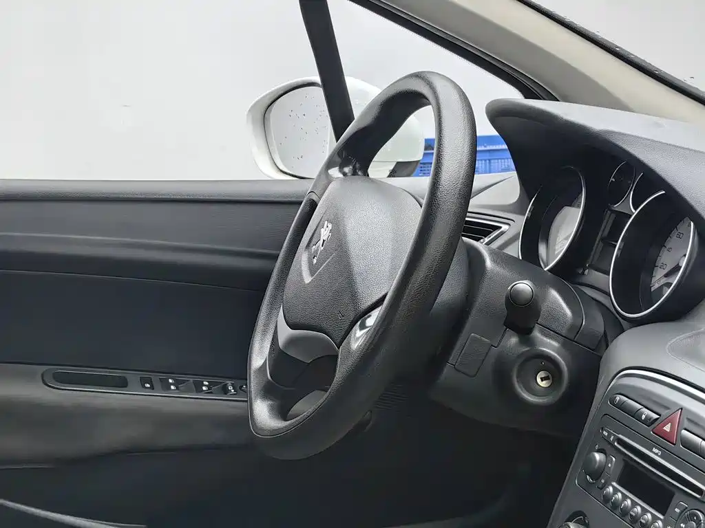 Peugeot 308 — миниатюра 22