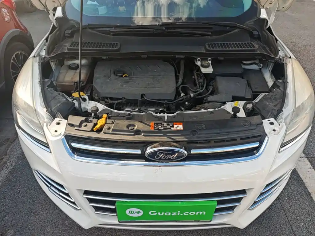 Ford Kuga — миниатюра 20