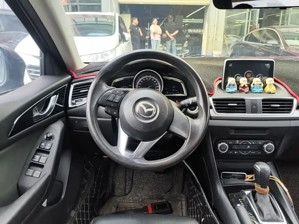 Mazda 3 Axela — миниатюра 11