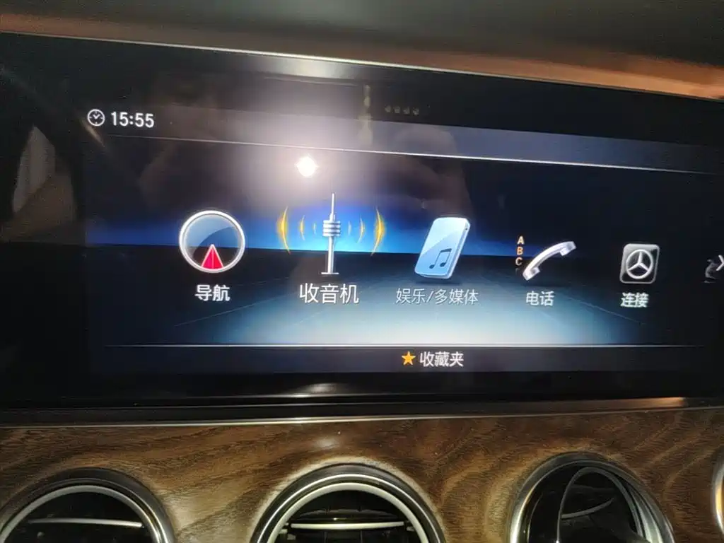 Mercedes-Benz E-Class — миниатюра 18