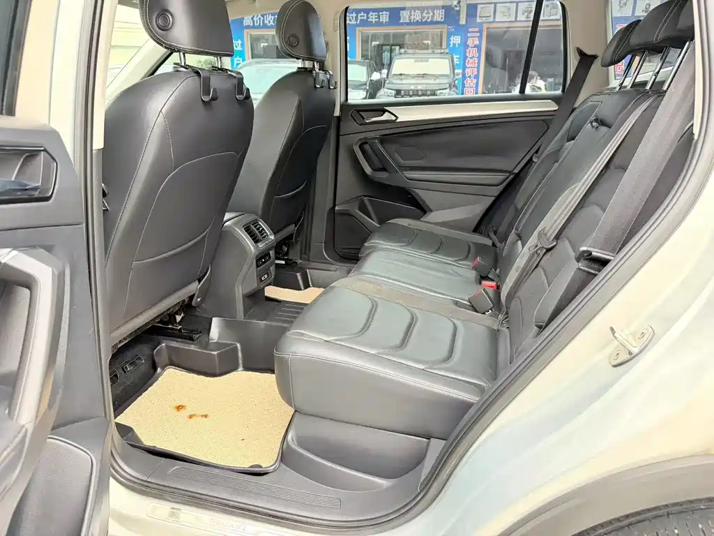 Volkswagen Tiguan L — миниатюра 5