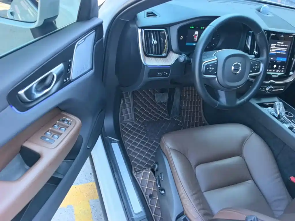 Volvo XC60 — миниатюра 16