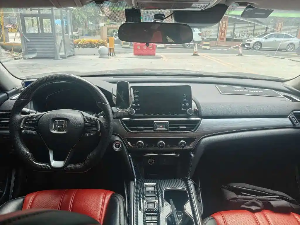 Honda Accord — миниатюра 6