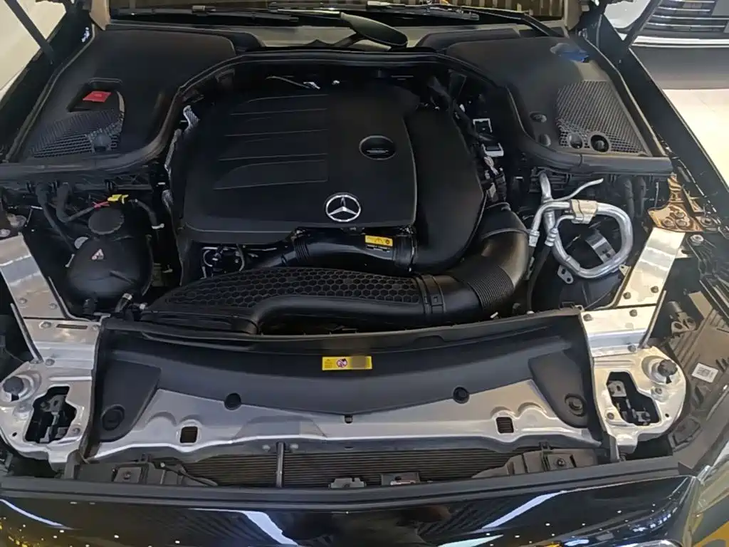 Mercedes-Benz E-Class — миниатюра 20