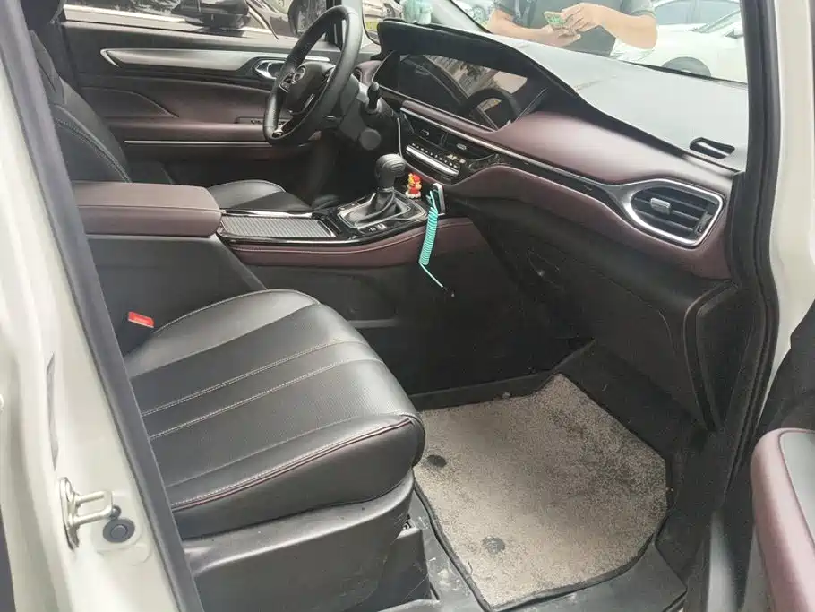 GAC Motor Trumpchi M6 — миниатюра 8