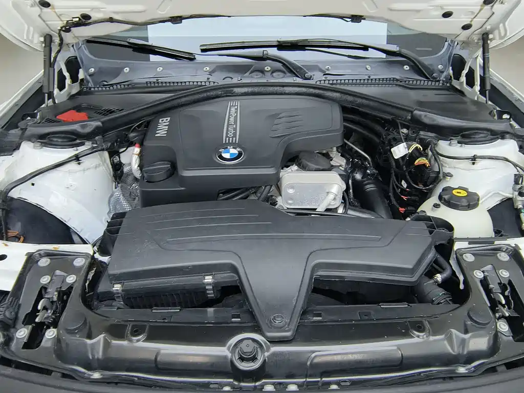 BMW 3 Series — миниатюра 24