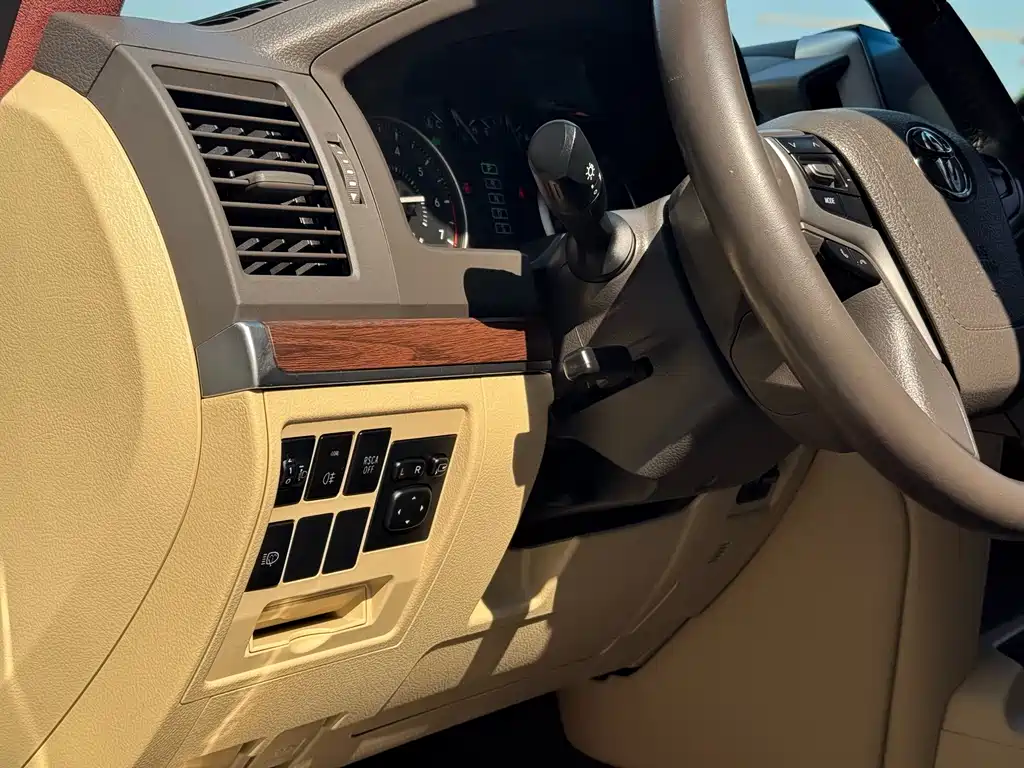 Toyota Land Cruiser — миниатюра 9