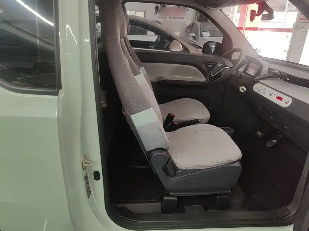 Wuling MINIEV — миниатюра 25
