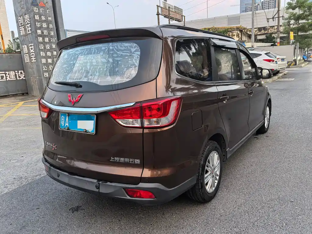 Wuling Hongguang — миниатюра 7