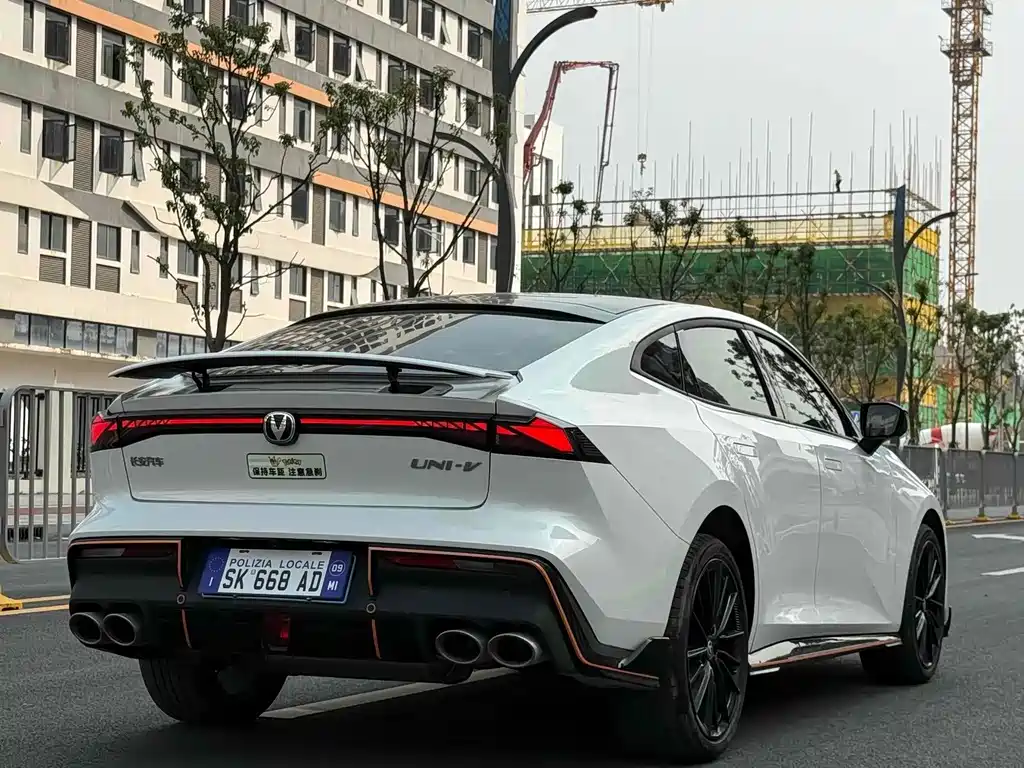 Changan UNI-V — миниатюра 7