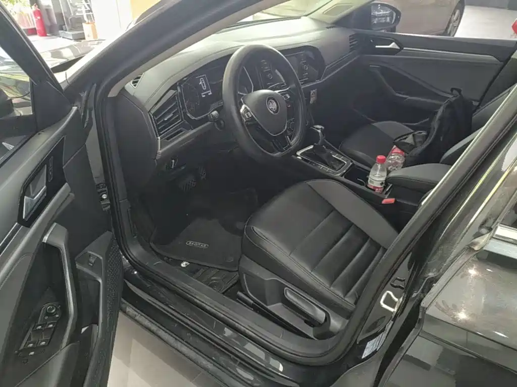 Volkswagen Sagitar — миниатюра 16