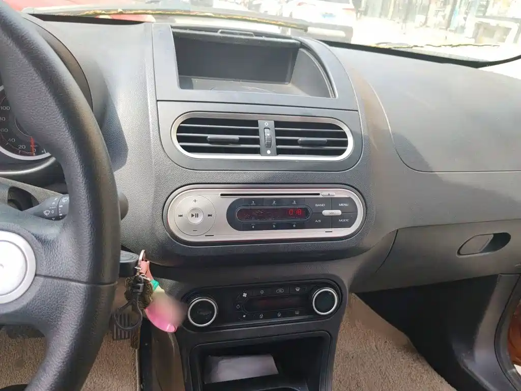 MG 3 2014 1.5L AMT Elite