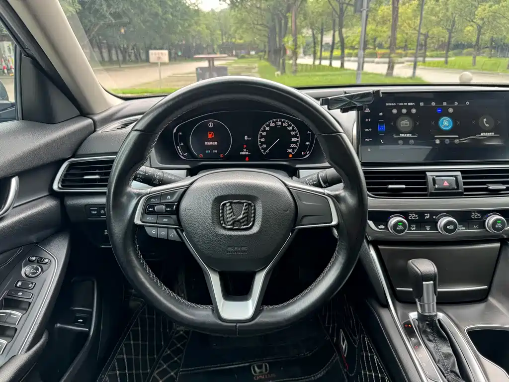 Honda Accord — миниатюра 8