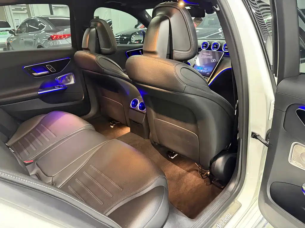 Mercedes-Benz C-Class — миниатюра 27